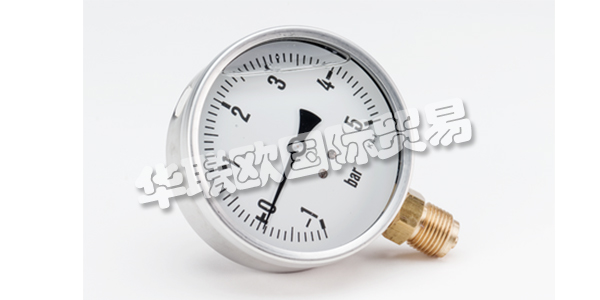 ARMATHERM成立于1949年。在公司成立之初,玻璃溫度計和比重計的制造代表了廣泛的應用。它是為工業,貿易和工藝生產的。