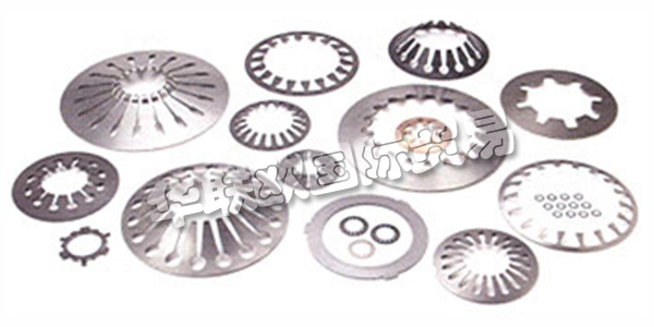 德國(guó)CHRISTIAN BAUER主要產(chǎn)品：CHRISTIAN BAUER彈簧、葉片等。CHRISTIAN BAUER基于明確的原則，自1880年以來(lái)一直直接作為一家家族企業(yè)。擴(kuò)張是一個(gè)宣稱(chēng)的目標(biāo) - 但他們絕不敢在質(zhì)量，解決方案和準(zhǔn)時(shí)交付方面妥協(xié)。他們的重點(diǎn)仍然放在碟形彈簧和精密部件上，以滿足最高要求，并與客戶建立公平，信任和合作的伙伴關(guān)系。